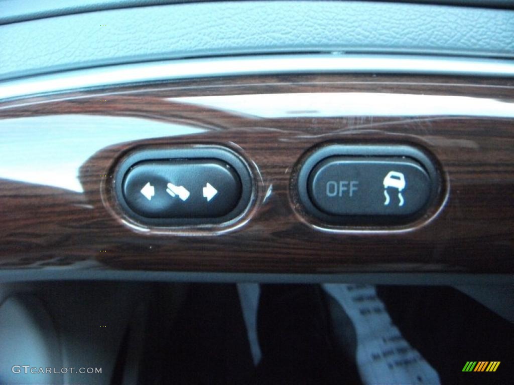 2004 Grand Marquis LS - Silver Birch Metallic / Light Flint photo #7