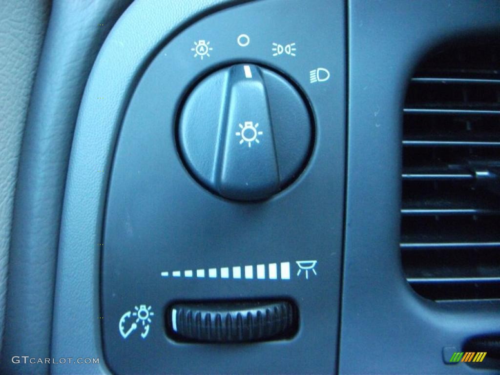 2004 Grand Marquis LS - Silver Birch Metallic / Light Flint photo #8