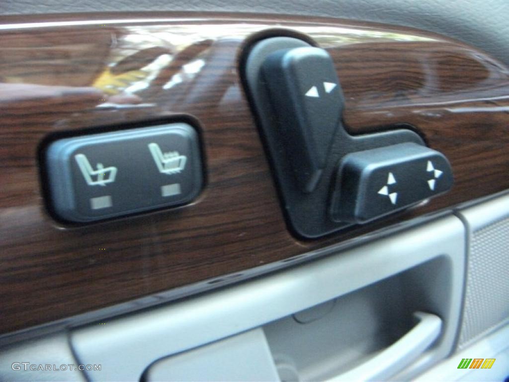 2004 Grand Marquis LS - Silver Birch Metallic / Light Flint photo #9