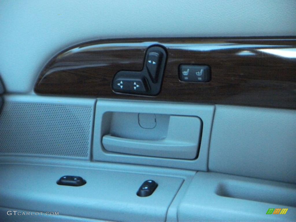 2004 Grand Marquis LS - Silver Birch Metallic / Light Flint photo #11