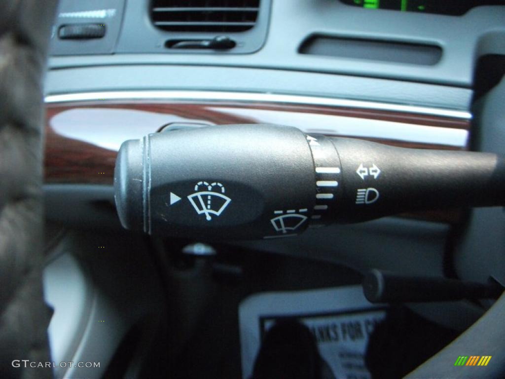 2004 Grand Marquis LS - Silver Birch Metallic / Light Flint photo #14