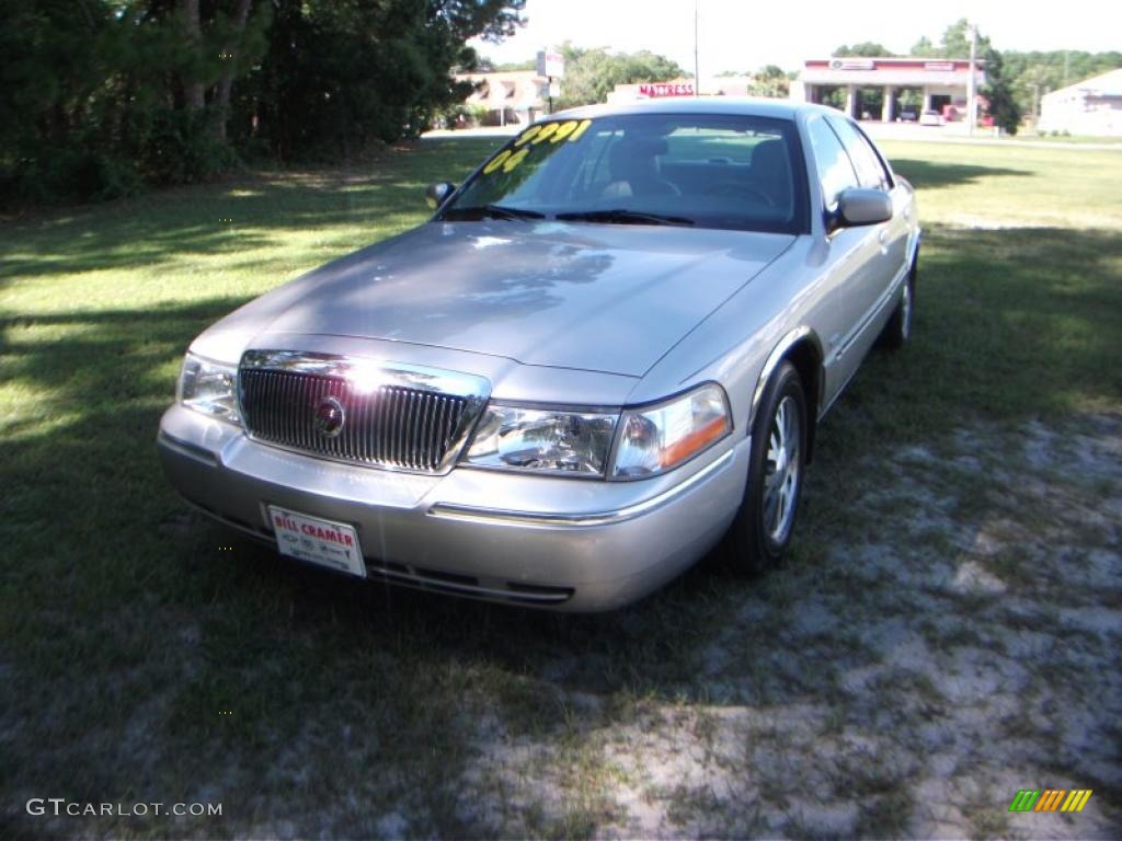 2004 Grand Marquis LS - Silver Birch Metallic / Light Flint photo #19
