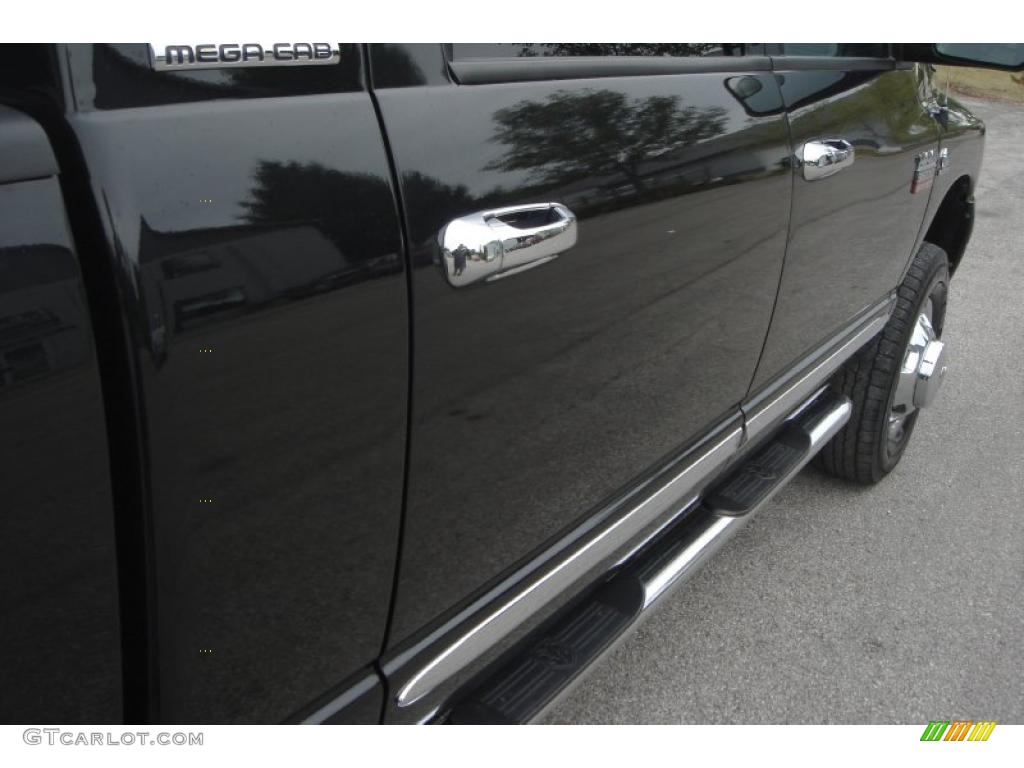 2007 Ram 3500 Laramie Mega Cab 4x4 Dually - Brilliant Black Crystal Pearl / Medium Slate Gray photo #14