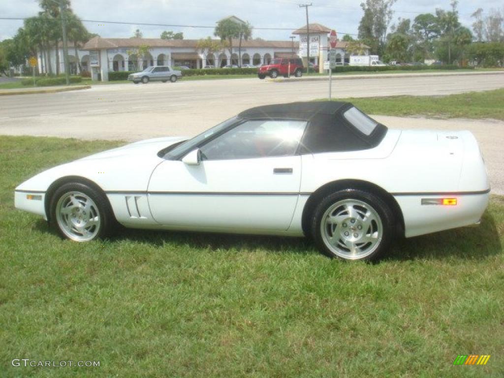 1990 Corvette Convertible - White / Red photo #21