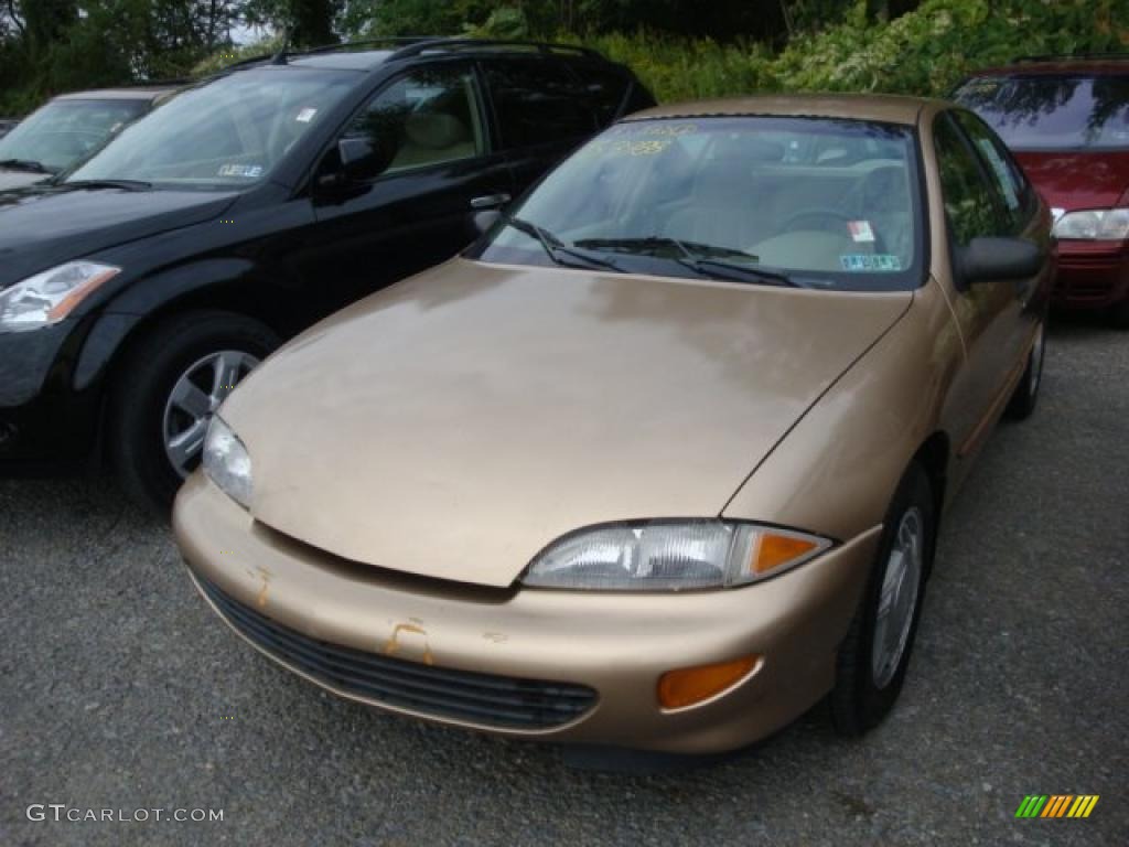 1998 Cavalier LS Sedan - Gold Metallic / Neutral photo #5