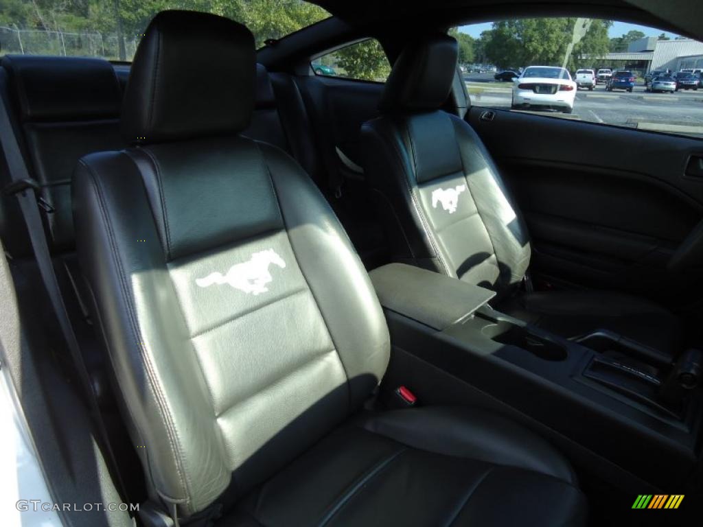 2005 Mustang V6 Premium Coupe - Satin Silver Metallic / Dark Charcoal photo #15