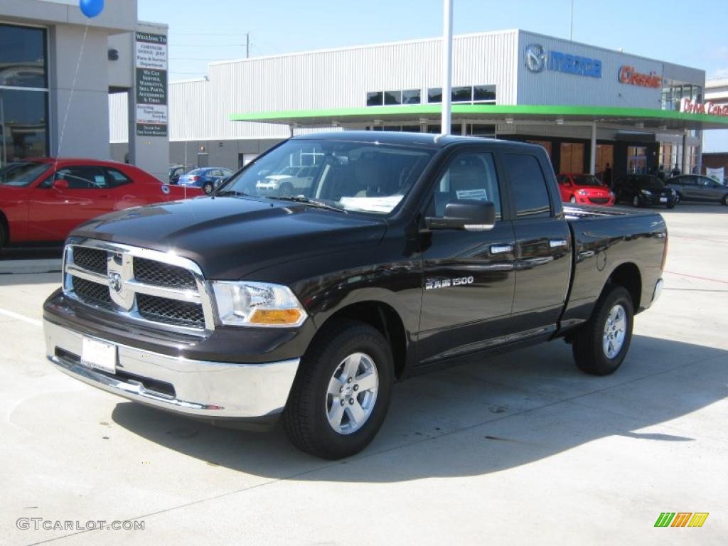 2011 Ram 1500 SLT Quad Cab 4x4 - Rugged Brown Pearl / Light Pebble Beige/Bark Brown photo #1