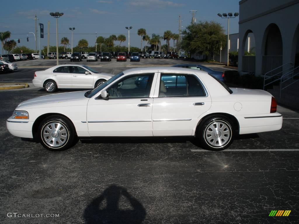 2005 Grand Marquis LS - Vibrant White / Medium Parchment photo #1