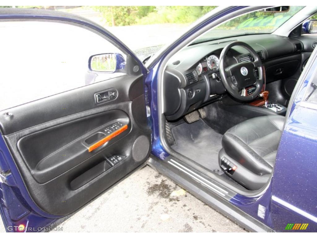 2004 Passat GLX 4Motion Sedan - Shadow Blue Metallic / Anthracite photo #9
