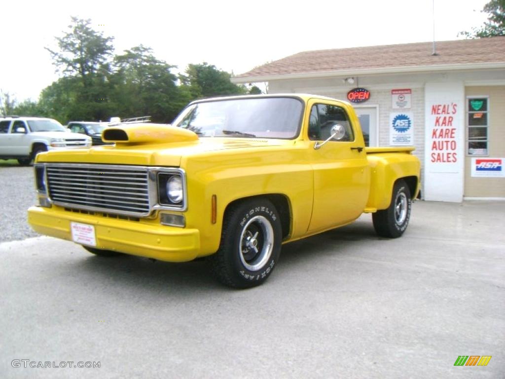 Colonial Yellow Chevrolet C/K