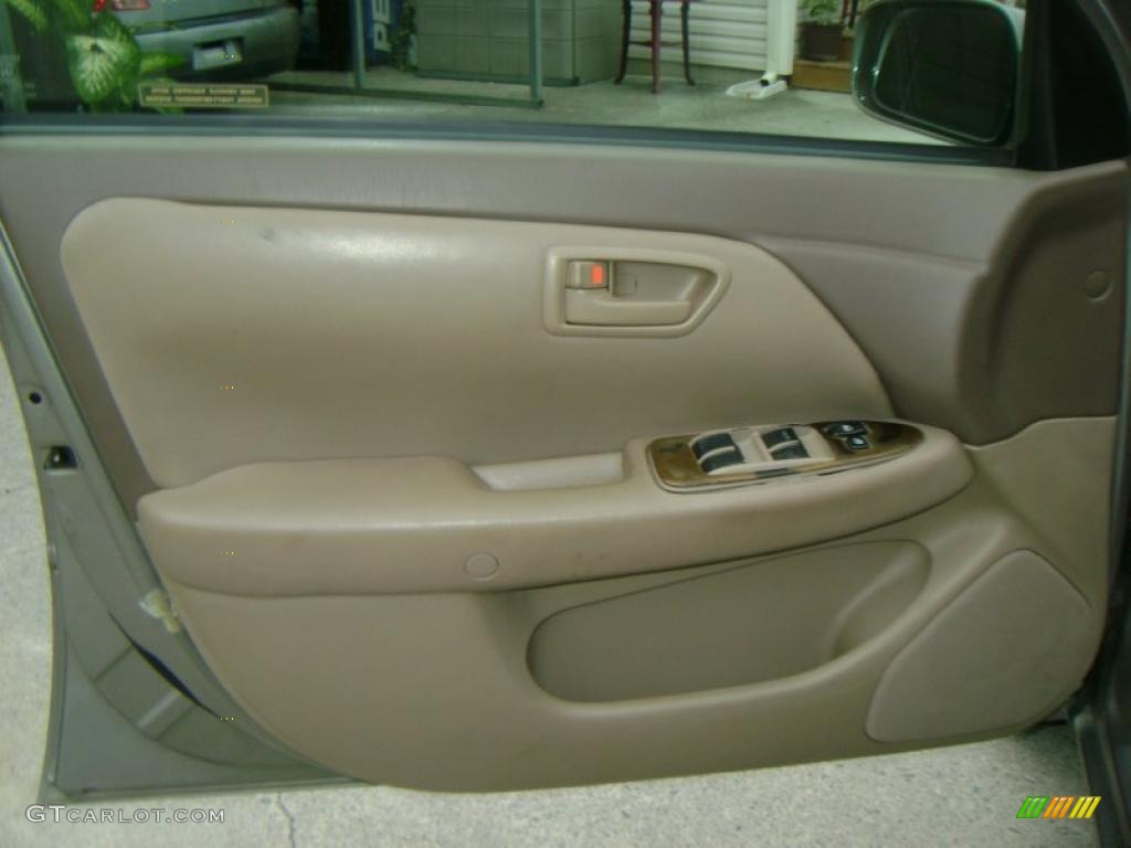 1997 Camry XLE V6 - Cashmere Beige Metallic / Beige photo #10
