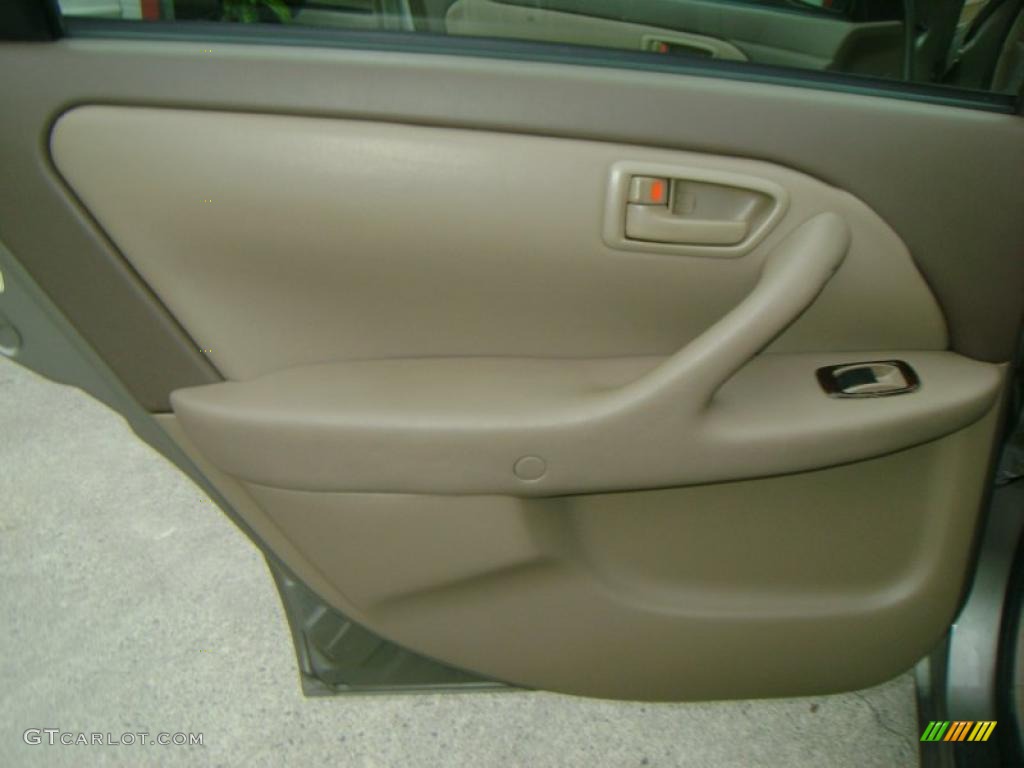 1997 Camry XLE V6 - Cashmere Beige Metallic / Beige photo #22