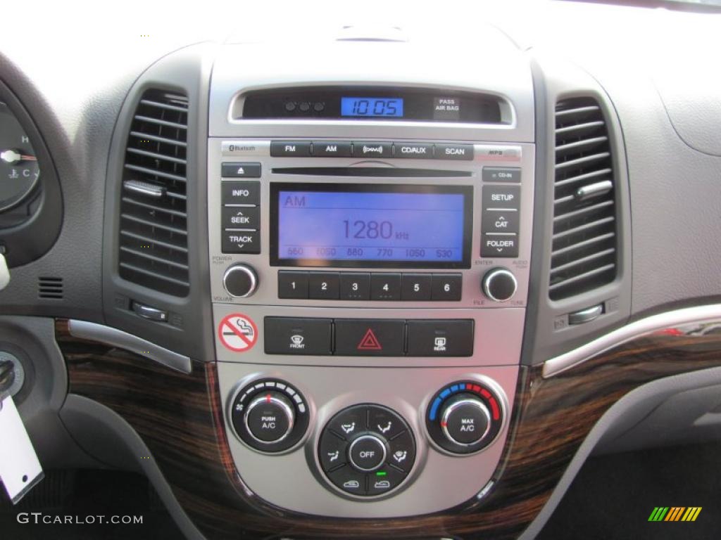 2010 Santa Fe GLS 4WD - Radiant Silver / Gray photo #5