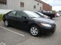 Black - Camry LE Photo No. 6
