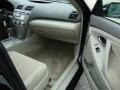 Black - Camry LE Photo No. 19