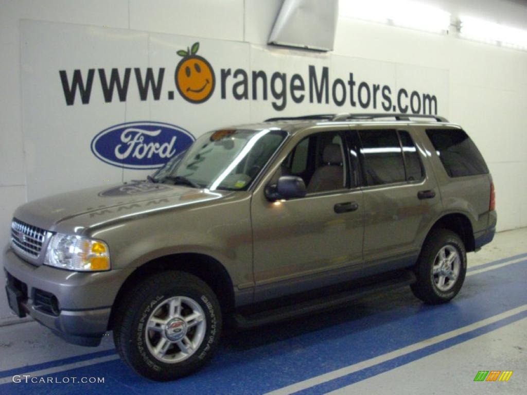 2004 Explorer XLT 4x4 - Mineral Grey Metallic / Graphite photo #2
