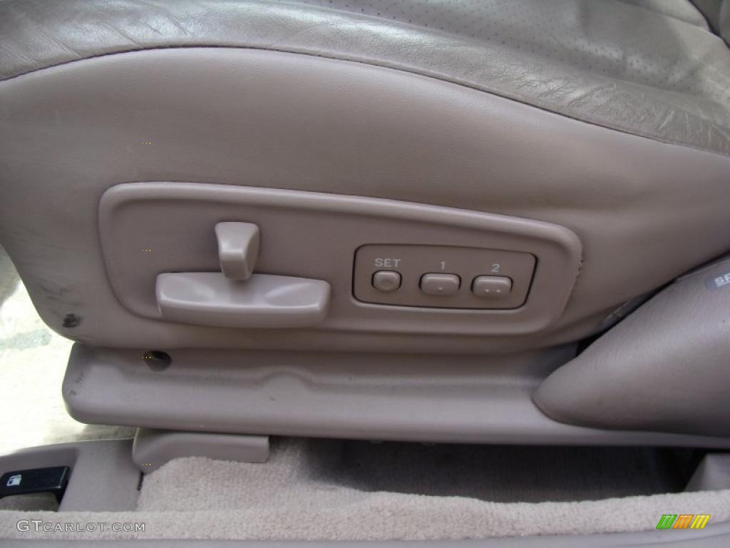 1999 Avalon XLS - Lunar Mist Metallic / Ivory photo #17