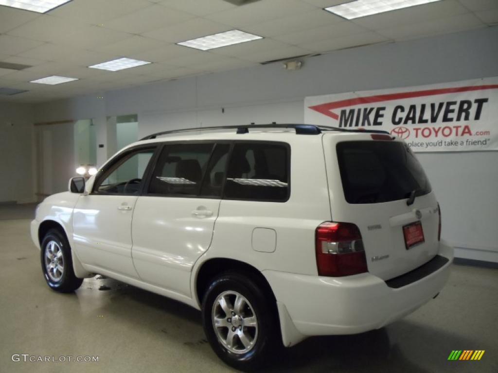 2004 Highlander V6 4WD - Super White / Ivory photo #5