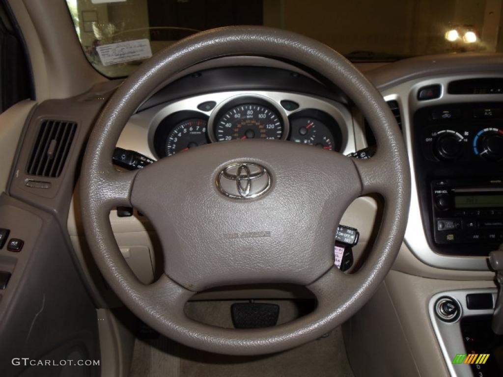 2004 Highlander V6 4WD - Super White / Ivory photo #14