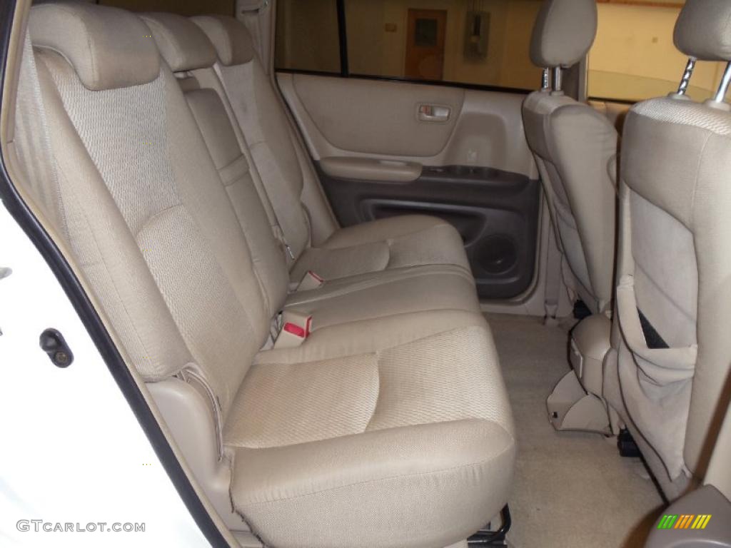 2004 Highlander V6 4WD - Super White / Ivory photo #18