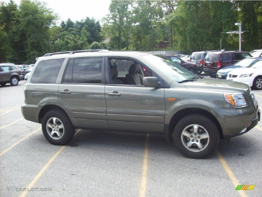 2008 Pilot EX 4WD - Aberdeen Green Metallic / Gray photo #18