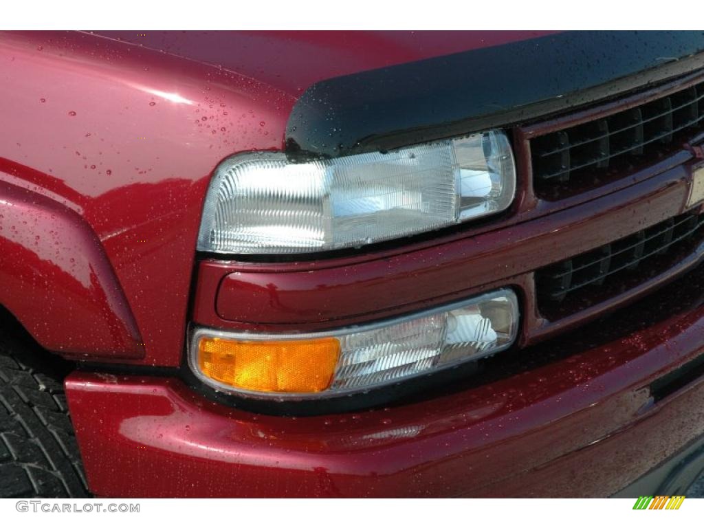 2004 Tahoe LS 4x4 - Sport Red Metallic / Tan/Neutral photo #9