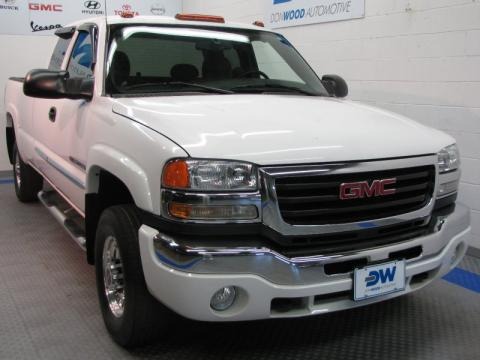 2004 GMC Sierra 2500HD SLE Extended Cab Data, Info and Specs