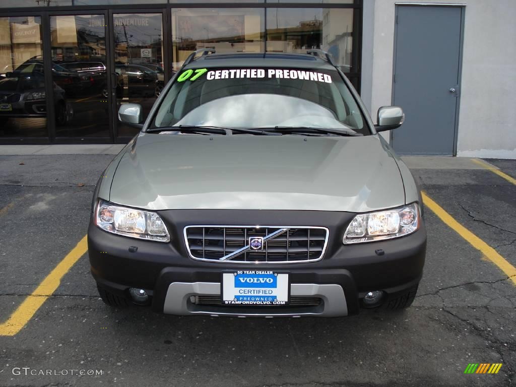 2007 XC70 AWD - Willow Green Metallic / Taupe photo #2