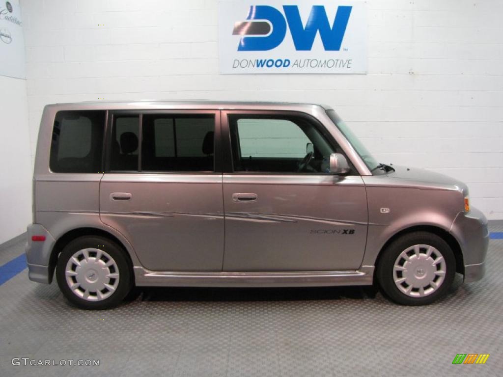 2005 xB  - Thunder Cloud Metallic / Dark Charcoal photo #6