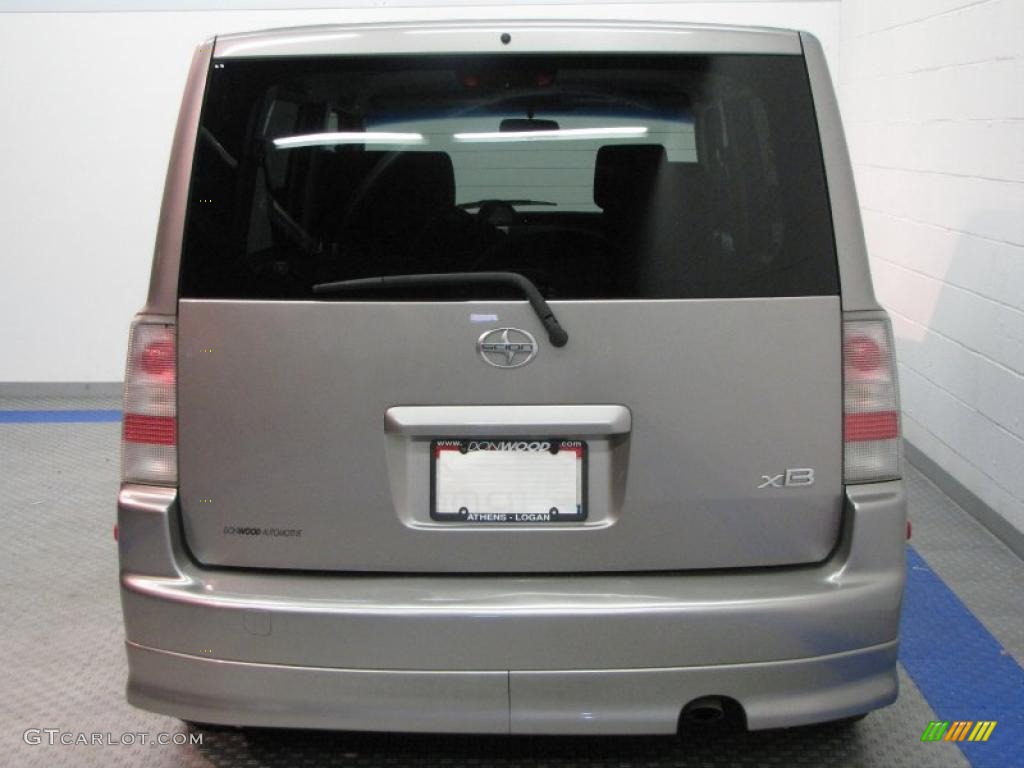 2005 xB  - Thunder Cloud Metallic / Dark Charcoal photo #8