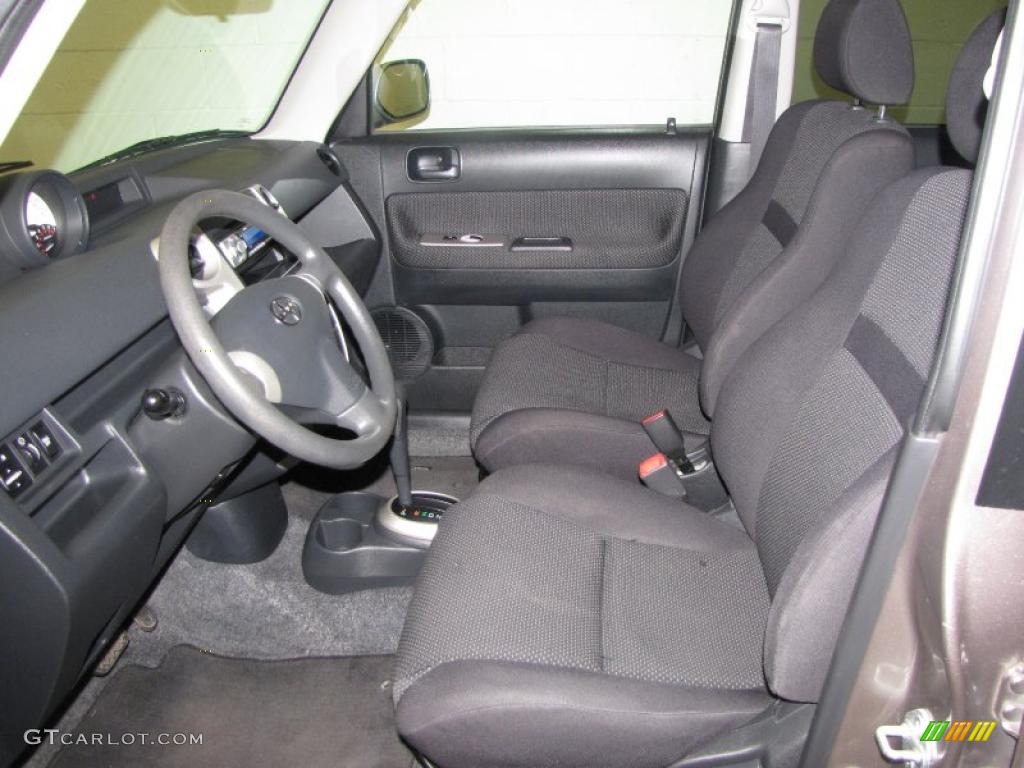 2005 xB  - Thunder Cloud Metallic / Dark Charcoal photo #9