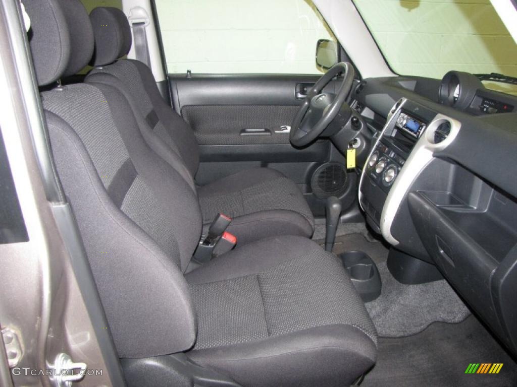 2005 xB  - Thunder Cloud Metallic / Dark Charcoal photo #11