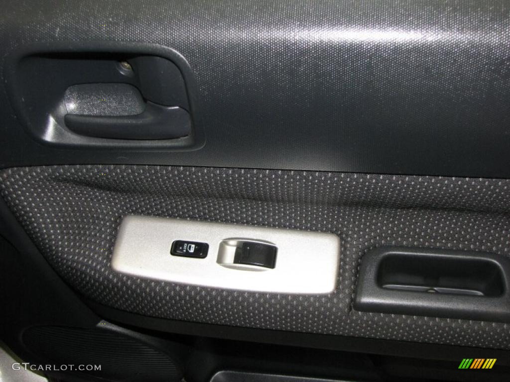 2005 xB  - Thunder Cloud Metallic / Dark Charcoal photo #16