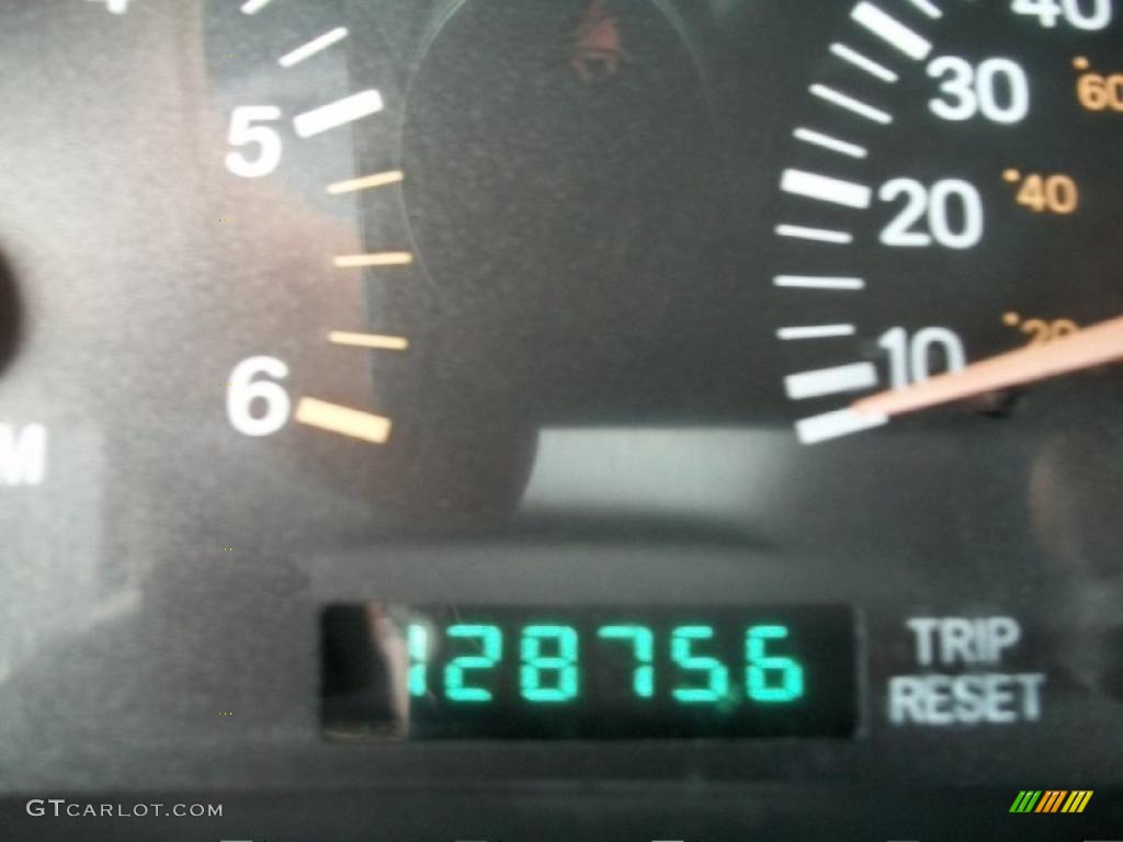 2000 Cherokee Sport 4x4 - Black / Agate Black photo #12