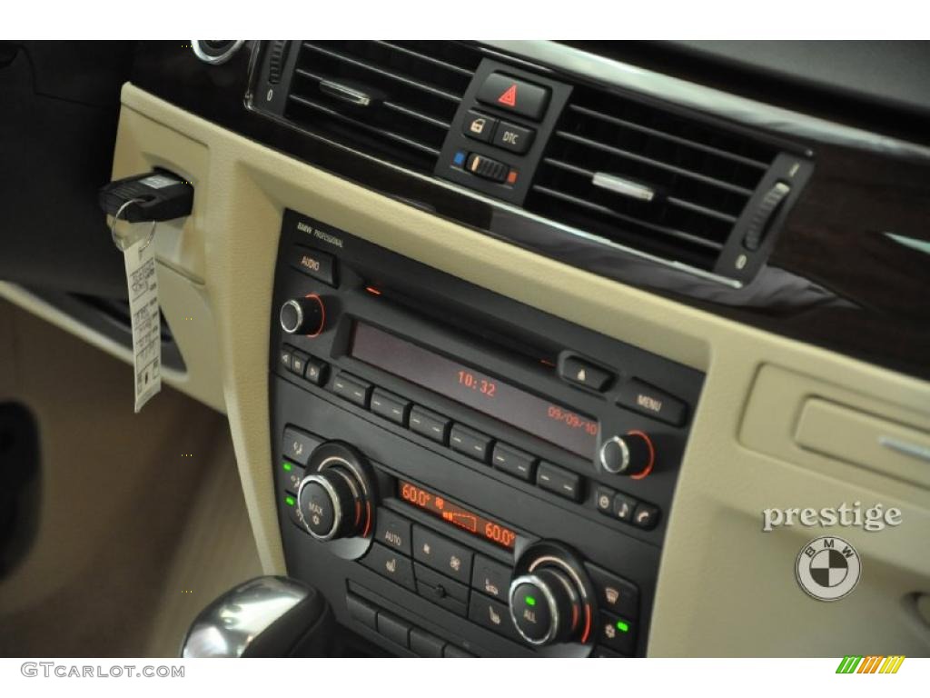 2010 3 Series 328i xDrive Coupe - Black Sapphire Metallic / Beige photo #15