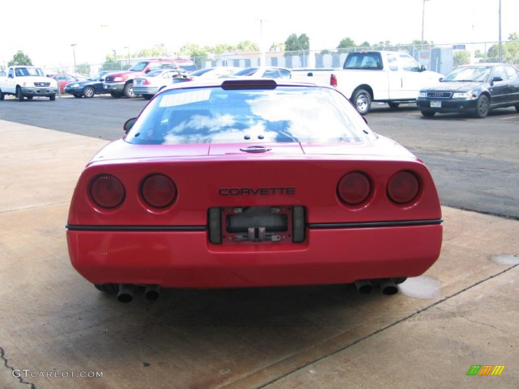 1990 Corvette Coupe - Bright Red / Red photo #4