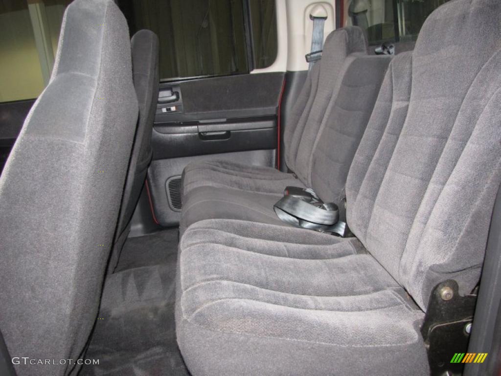 2004 Dakota SLT Quad Cab 4x4 - Flame Red / Dark Slate Gray photo #16