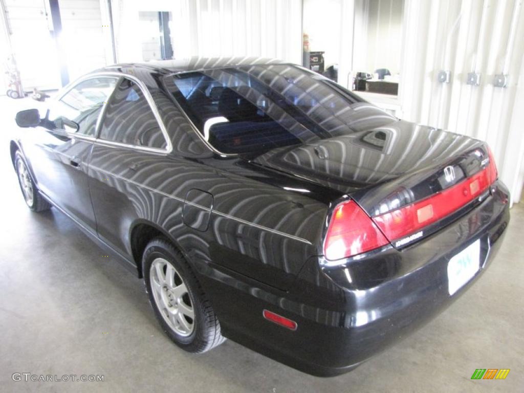 2002 Accord SE Coupe - Nighthawk Black Pearl / Black photo #4