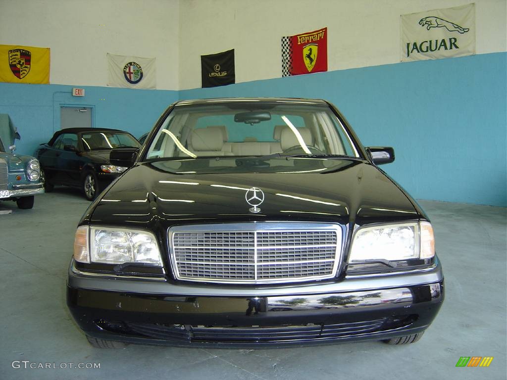 1997 C 280 Sedan - Black / Tan photo #33