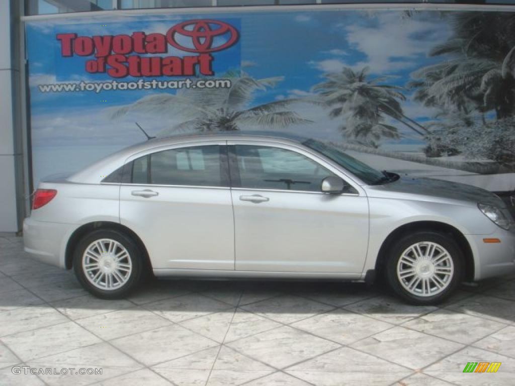 2009 Sebring Limited Sedan - Bright Silver Metallic / Dark Slate Gray photo #1