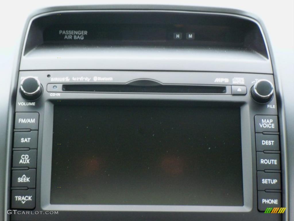2011 Sorento SX V6 - Snow White Pearl / Black photo #25
