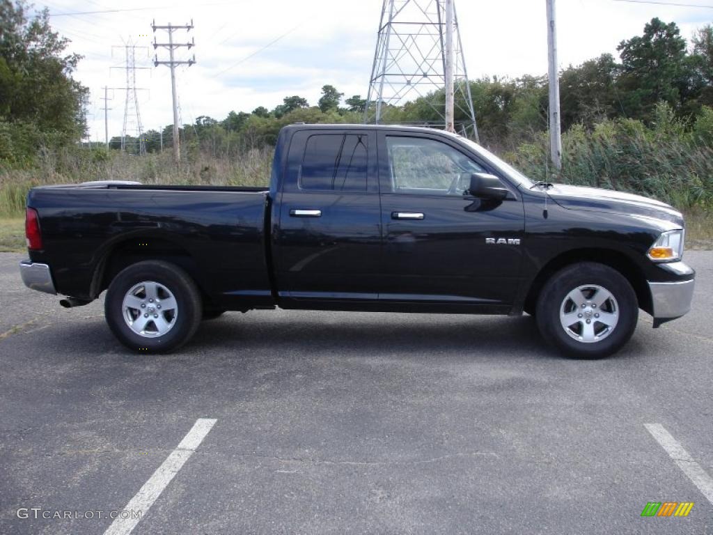 2010 Ram 1500 SLT Quad Cab 4x4 - Brilliant Black Crystal Pearl / Dark Slate/Medium Graystone photo #7