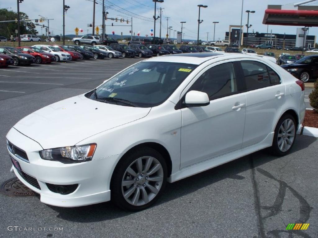 2010 Lancer Sportback GTS - Wicked White Metallic / Black photo #3