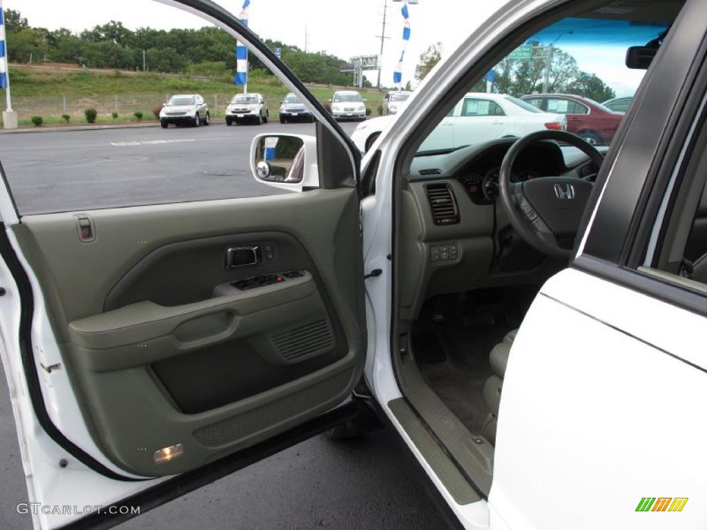 2006 Pilot EX-L 4WD - Taffeta White / Olive photo #11