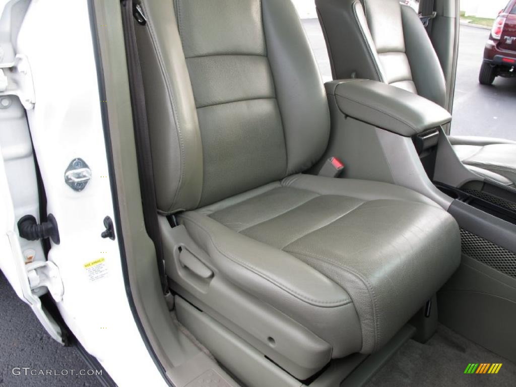 2006 Pilot EX-L 4WD - Taffeta White / Olive photo #16