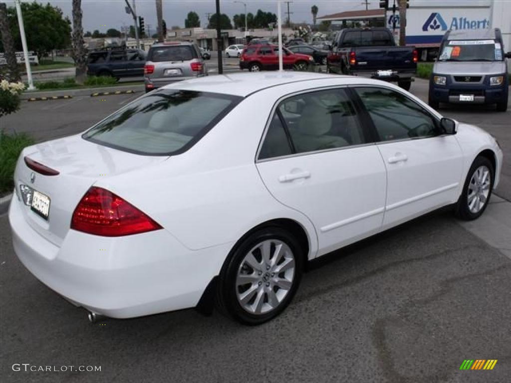 2007 Accord LX V6 Sedan - Taffeta White / Ivory photo #7