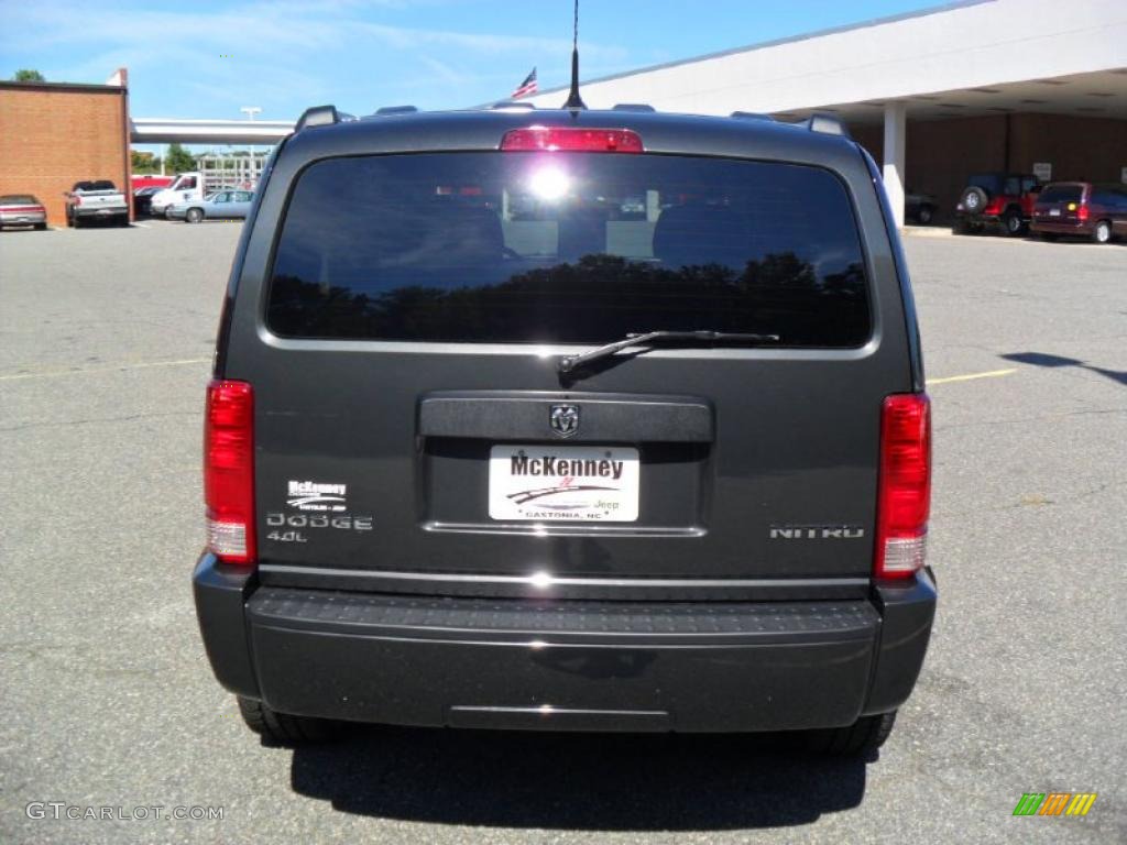 2011 Nitro Heat 4.0 - Dark Charcoal Pearl / Dark Slate Gray photo #3