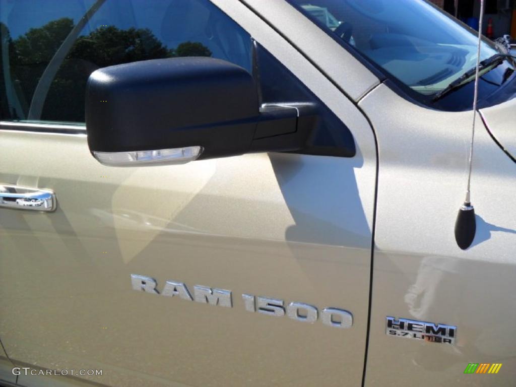 2011 Ram 1500 Big Horn Quad Cab - White Gold / Light Pebble Beige/Bark Brown photo #22