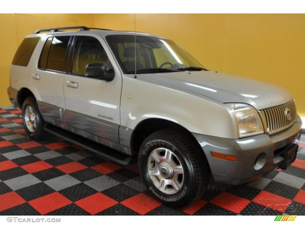 2002 Mountaineer AWD - Silver Birch Metallic / Dark Graphite photo #1
