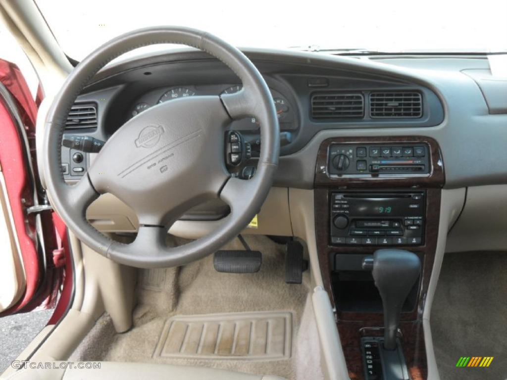 2000 Altima GLE - Black Cherry Metallic / Blond photo #14